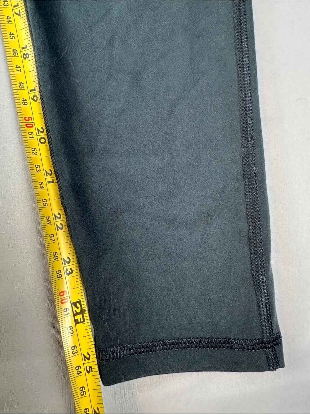 Under Armour Black Girls' Performance Leggings Size Large Youth